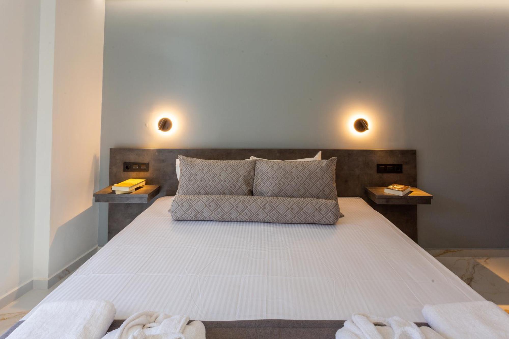 Marina Apartments Kardhamili Bagian luar foto