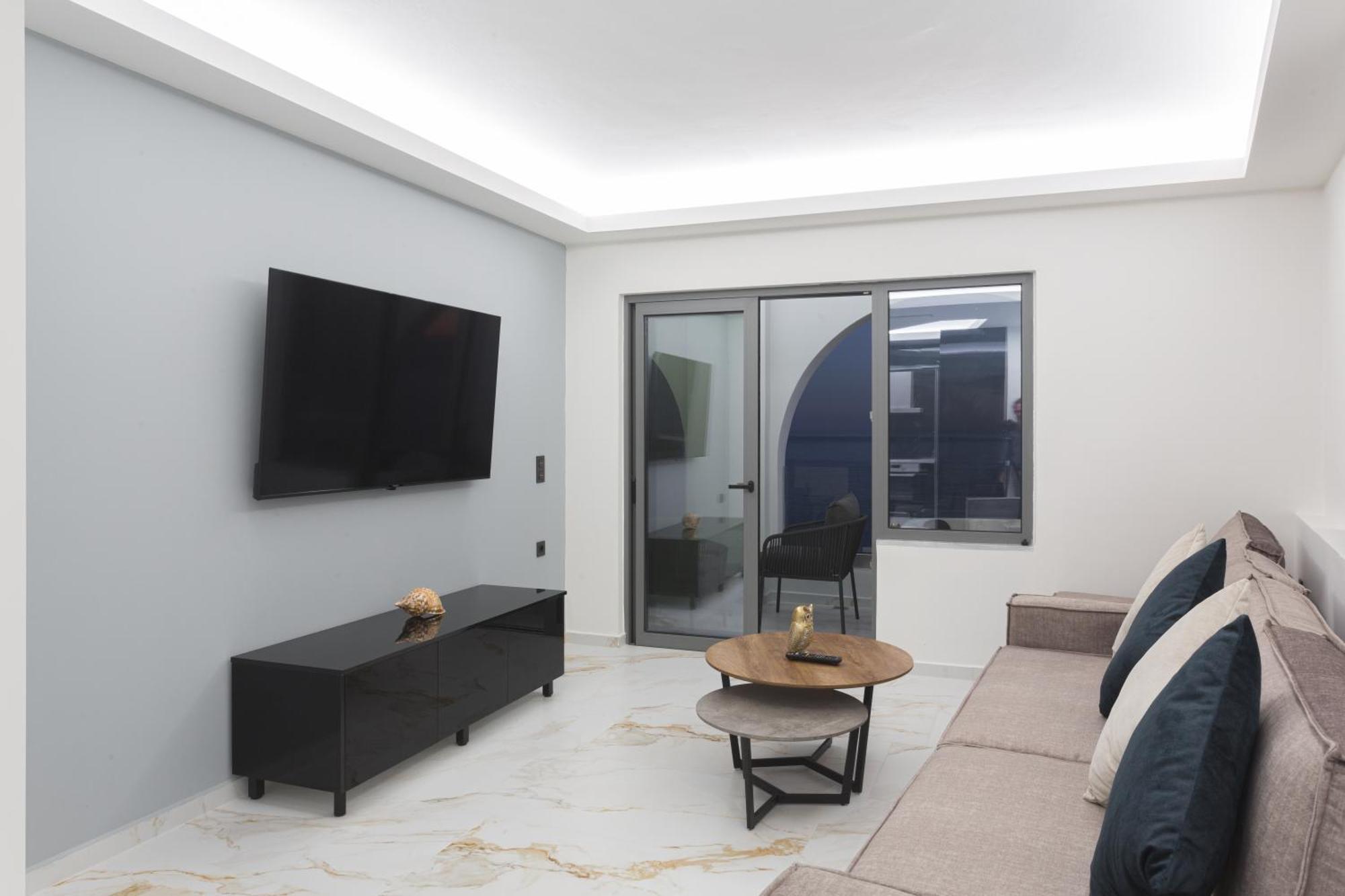 Marina Apartments Kardhamili Bagian luar foto