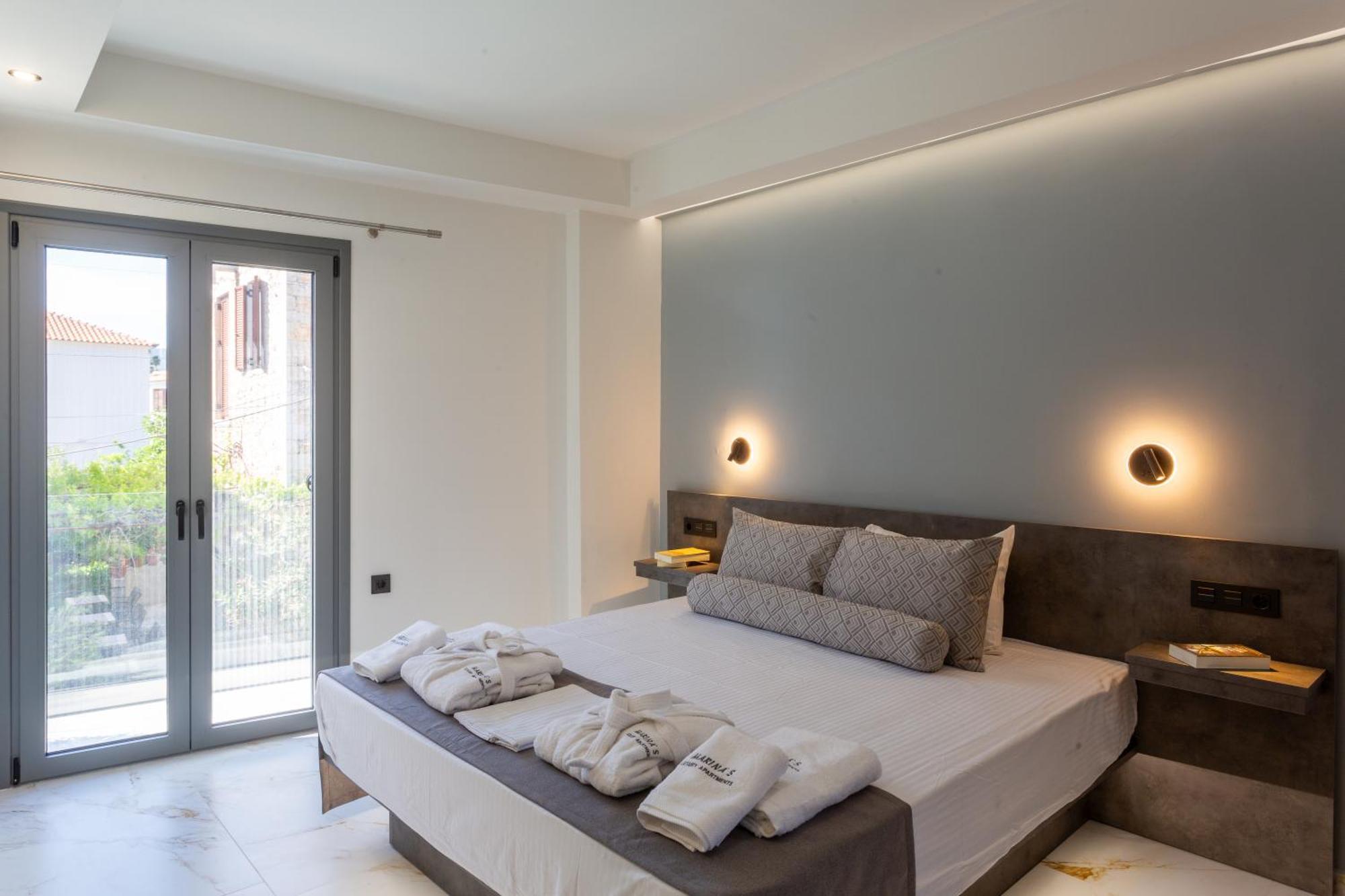 Marina Apartments Kardhamili Bagian luar foto