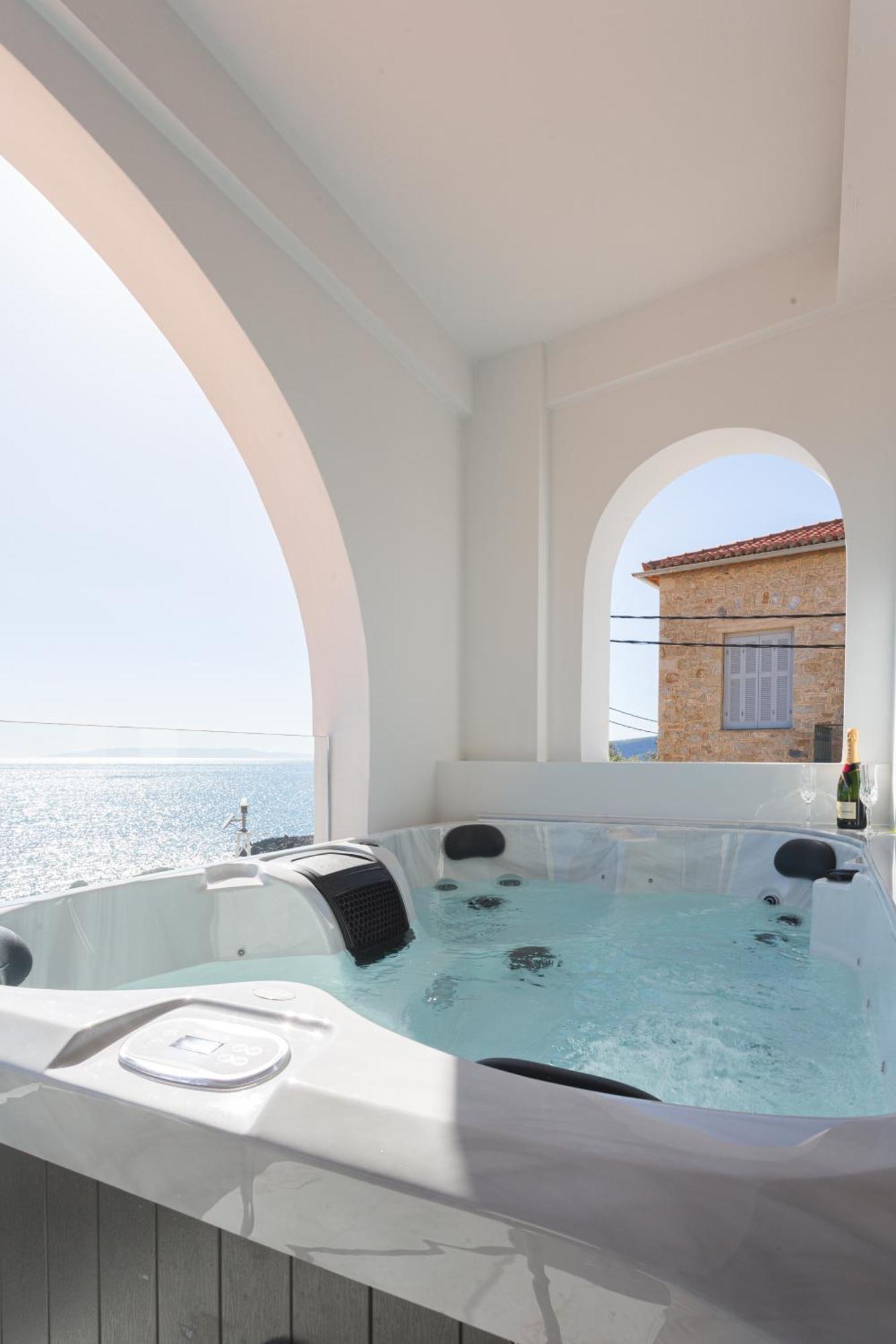 Marina Apartments Kardhamili Bagian luar foto