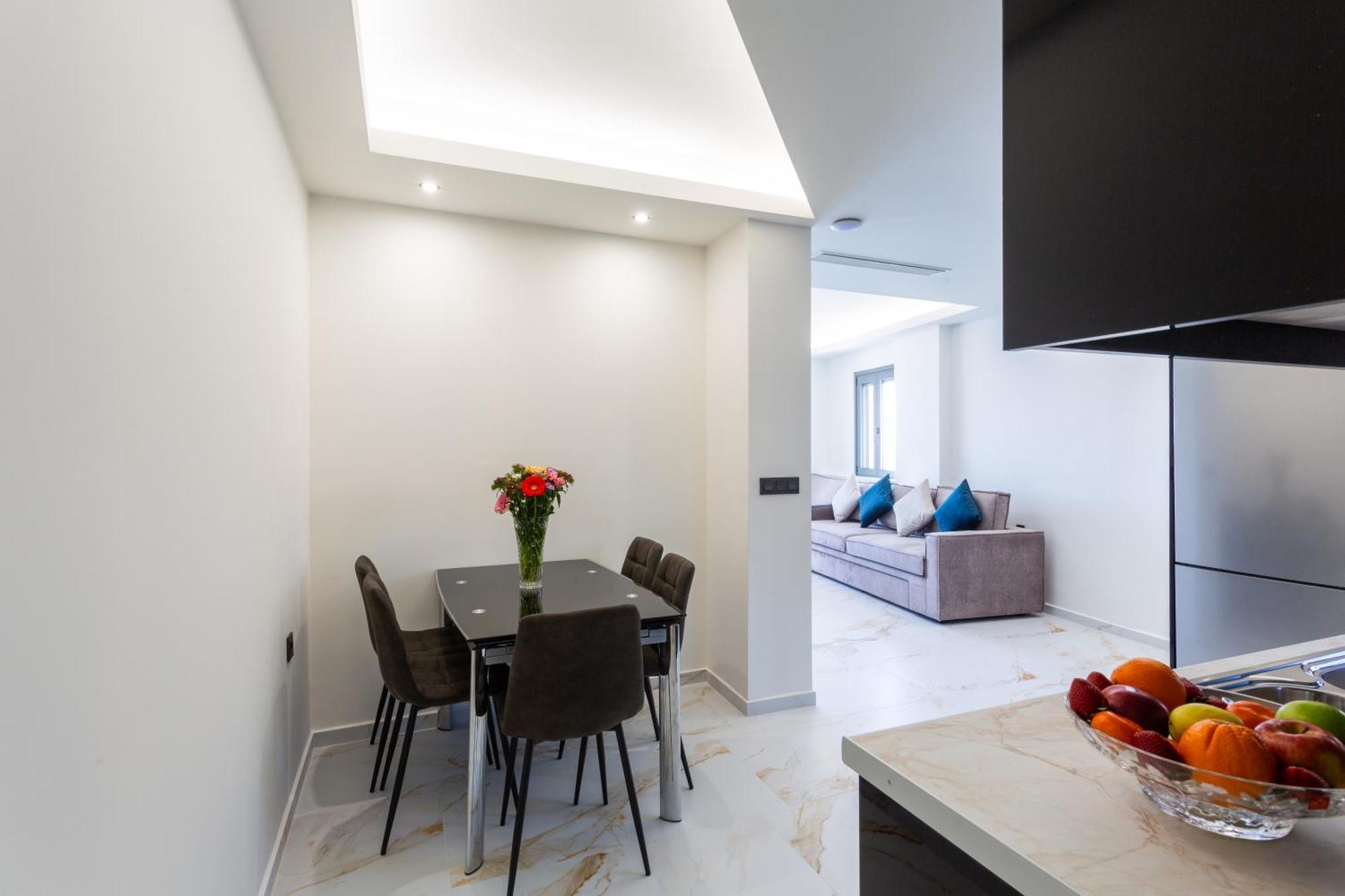 Marina Apartments Kardhamili Bagian luar foto