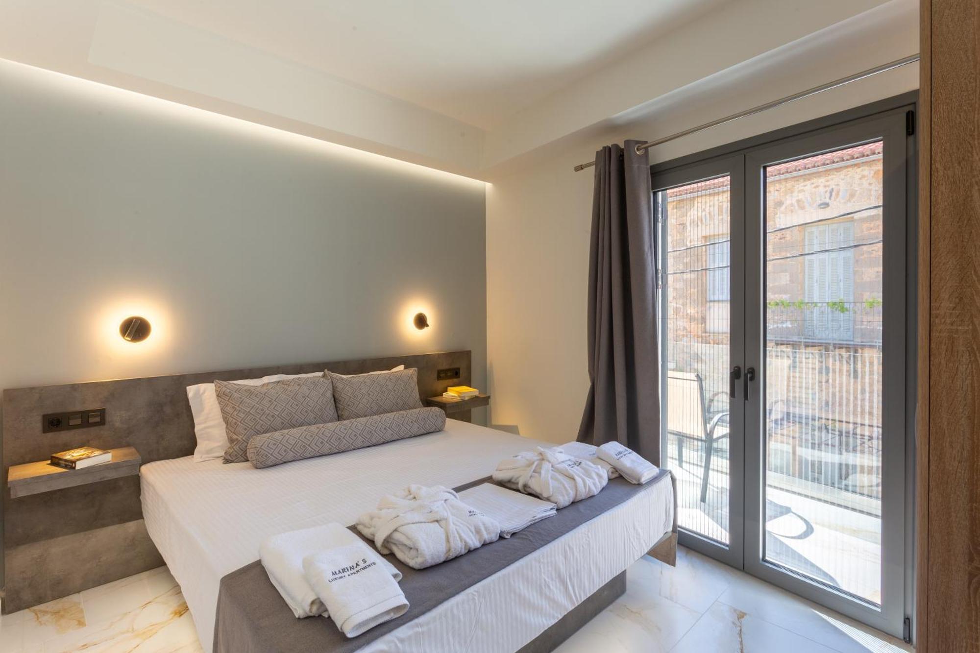 Marina Apartments Kardhamili Bagian luar foto