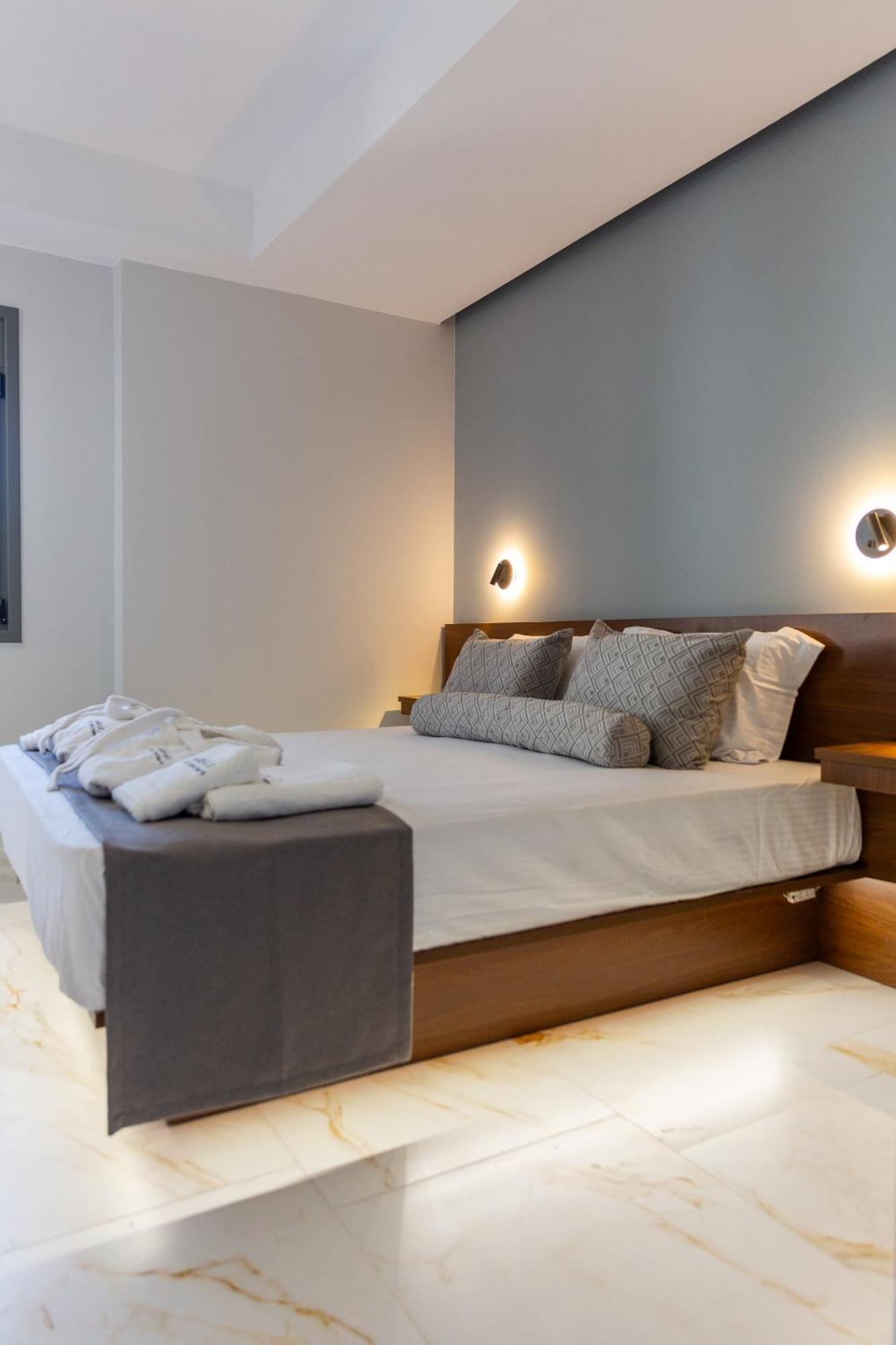 Marina Apartments Kardhamili Bagian luar foto