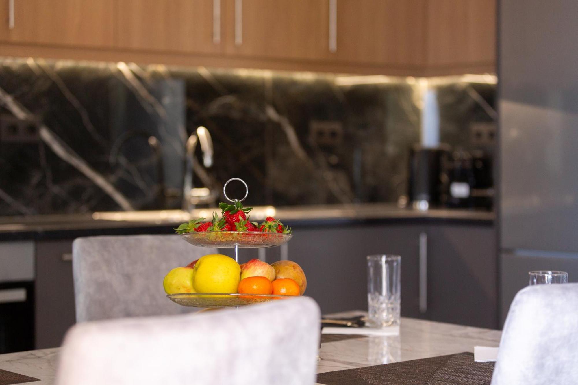 Marina Apartments Kardhamili Bagian luar foto